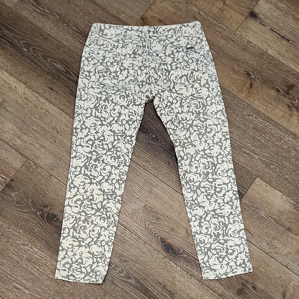 Dear John Off White Grey Womens Floral Cropped Ankle Jeans Low Mid Rise Sz 26 - Picture 6 of 10